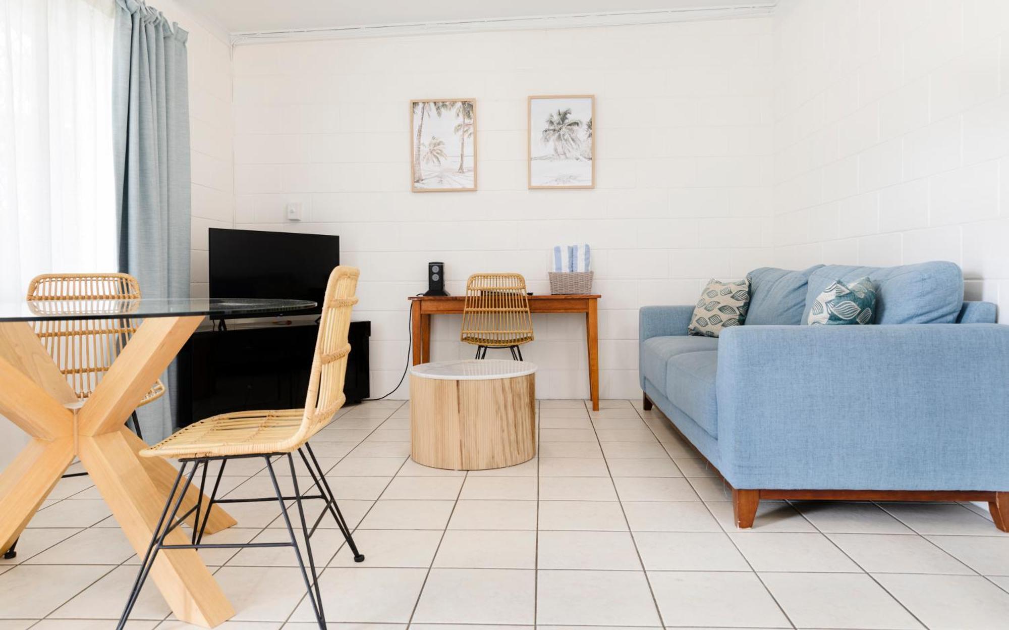 Palm View Holiday Apartments Bowen Extérieur photo