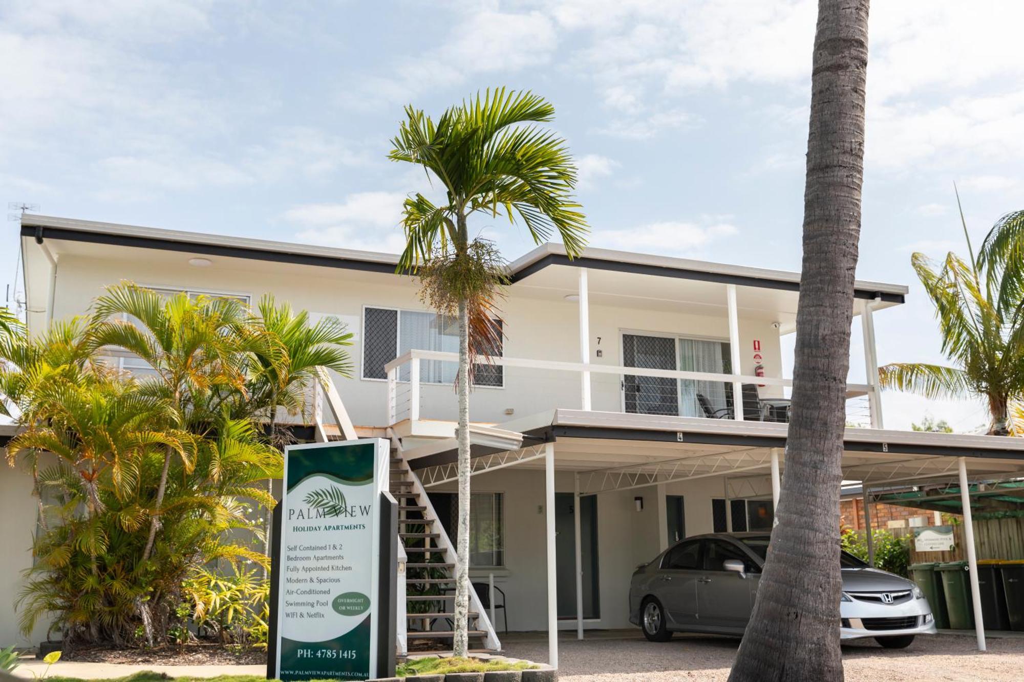 Palm View Holiday Apartments Bowen Extérieur photo
