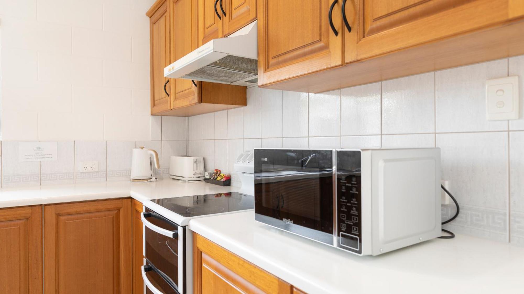Palm View Holiday Apartments Bowen Chambre photo